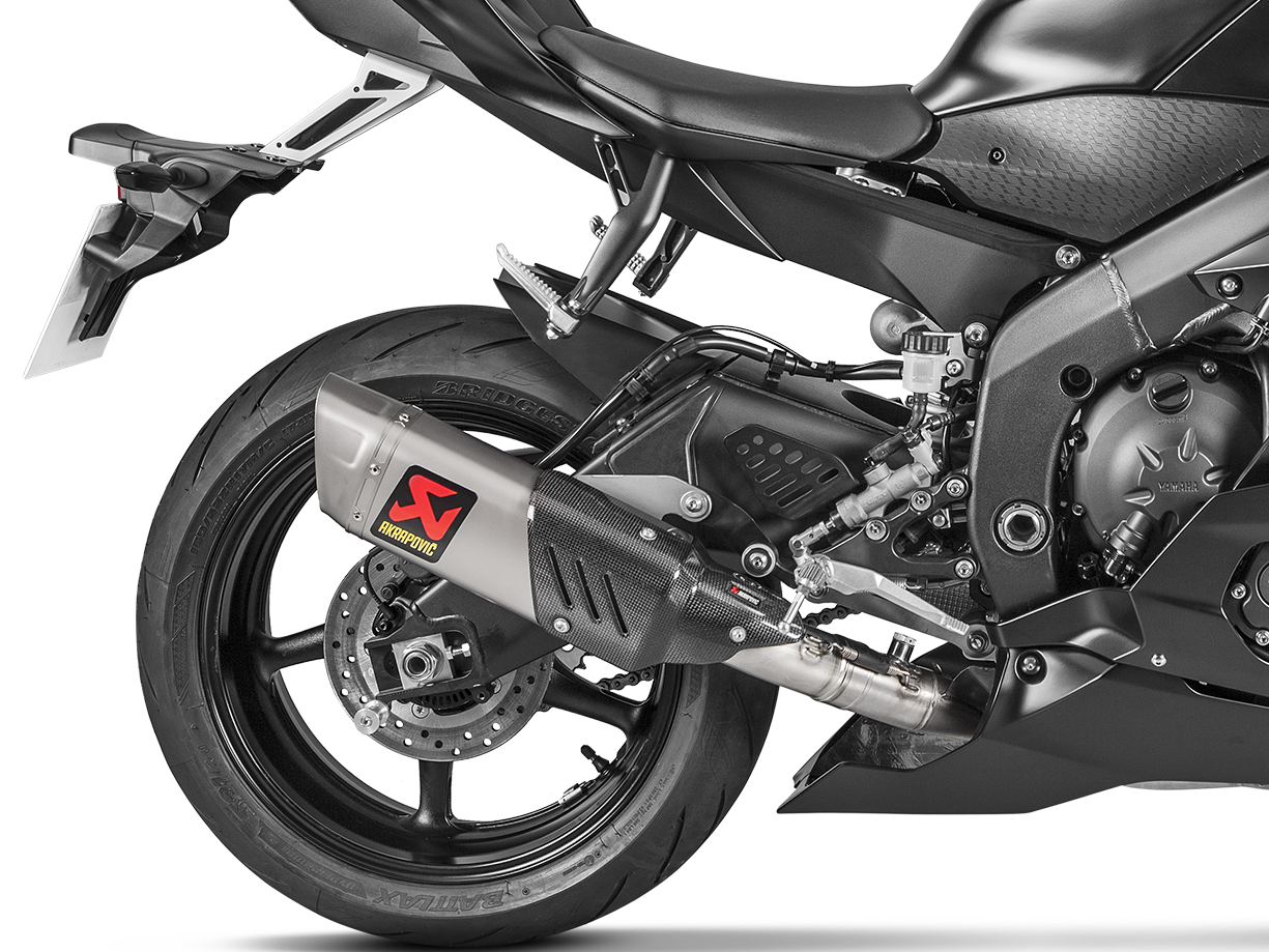 AKRAPOVIC Yamaha YZF-R6 Exhaust System 