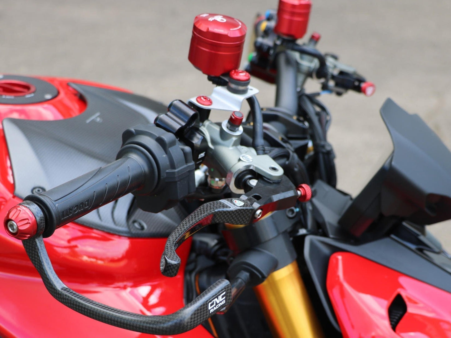 SE701PR - CNC RACING Universal 25 ml Brake / Clutch Fluid Oil Tank (Pramac Racing Limited Edition) – Accessories in the Motodeal Motorcycle Aftermarket Accessories and Parts Online Shop