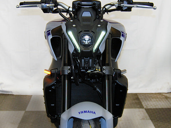 NEW RAGE CYCLES Yamaha MT-09 (21/23) LED Front Turn Signals – Accessories in the 2WheelsHero Motorcycle Aftermarket Accessories and Parts Online Shop