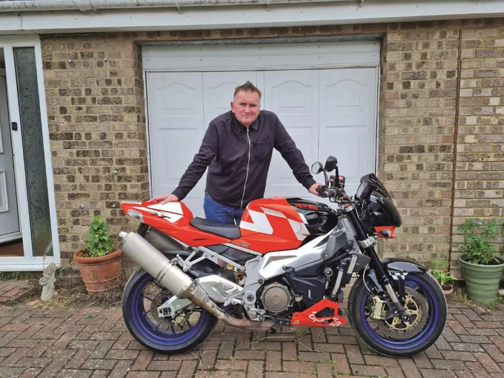 Aprilia Tuono V2 Review