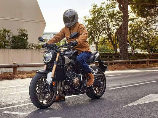 2024 Honda CB650R Review: Neo-Sports Café Precision with Everyday Practicality