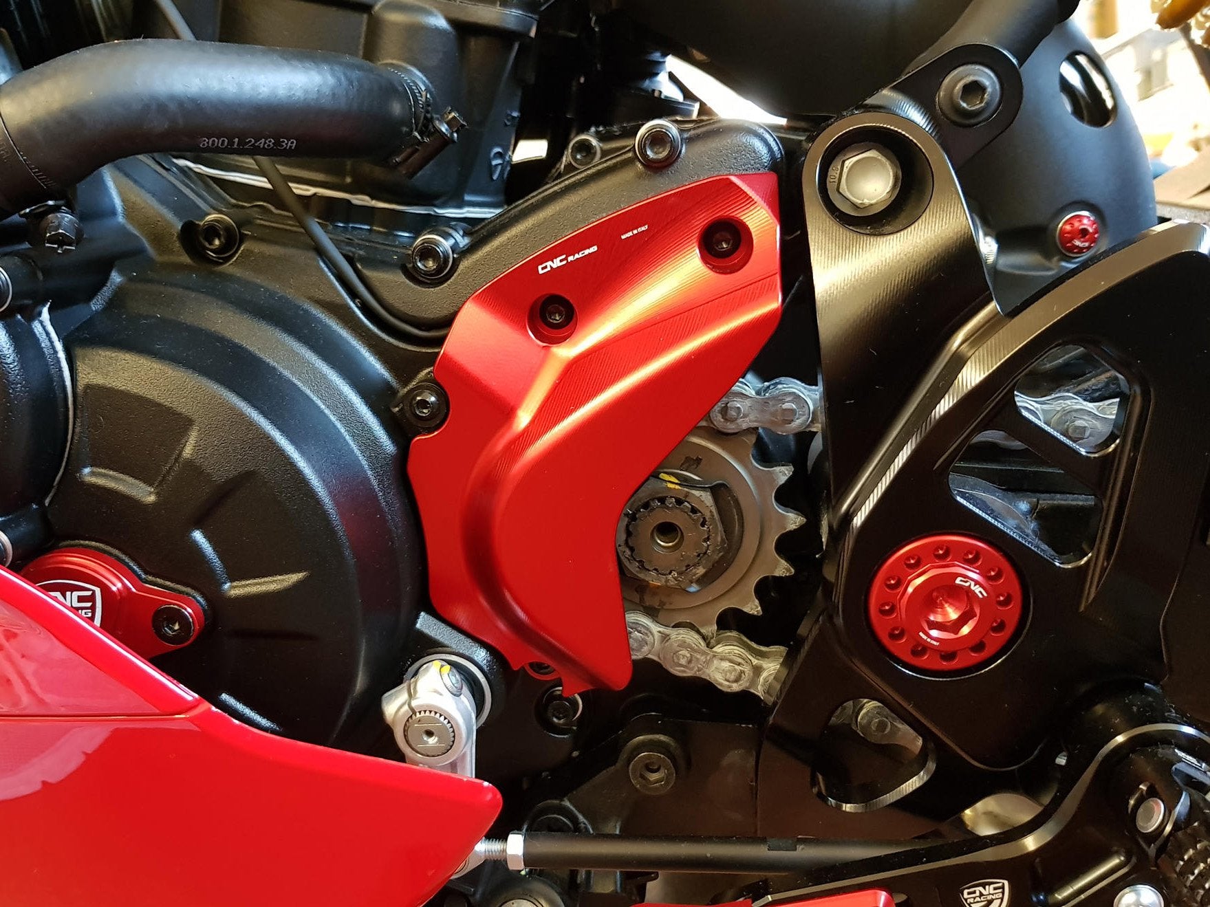 CP170 - CNC RACING Ducati SuperSport 950 / 939 Front Sprocket Cover – Accessories in the Motodeal Motorcycle Aftermarket Accessories and Parts Online Shop