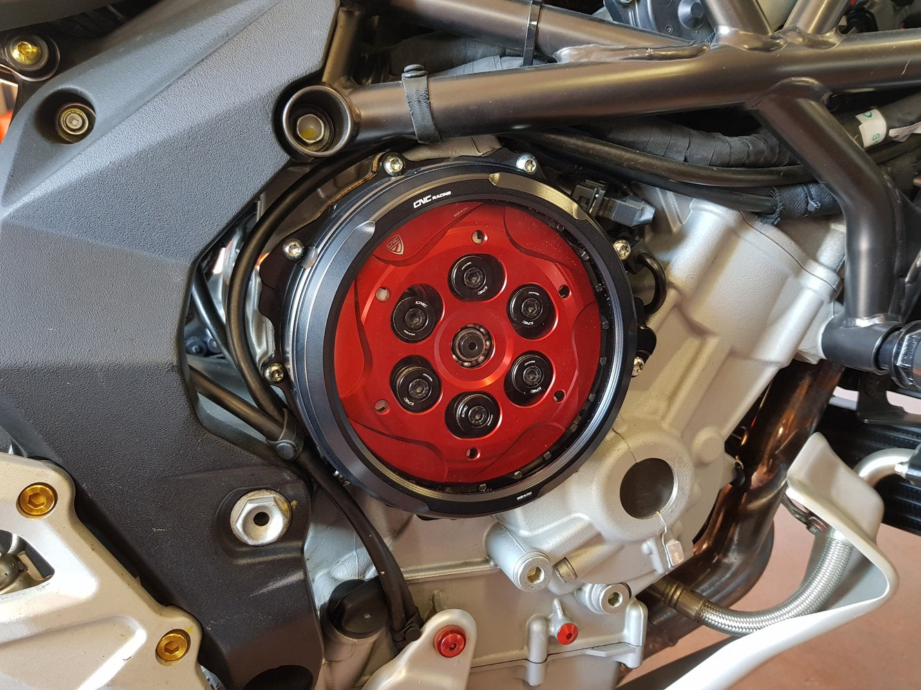 CA300 - CNC RACING MV Agusta Oil Bath Clear Clutch Cover (hydraulic control) – Accessories in the Motodeal Motorcycle Aftermarket Accessories and Parts Online Shop