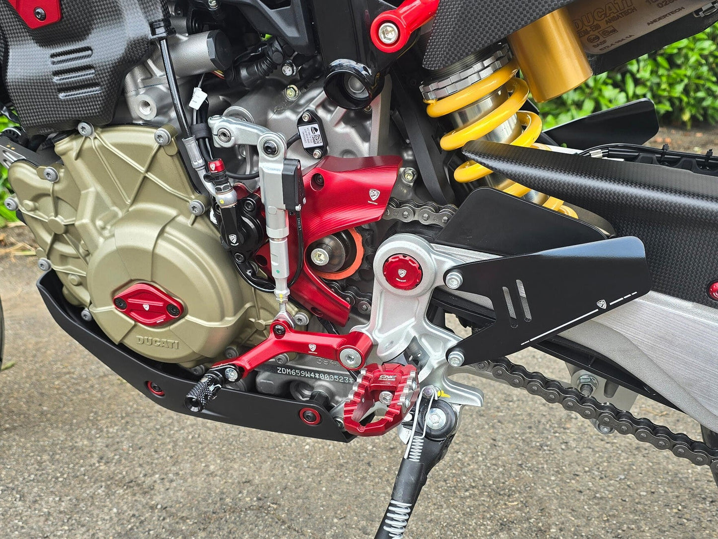 PES06 - CNC RACING Ducati Hypermotard 698 Mono (2024+) Heel Guards Kit – Accessories in the Motodeal Motorcycle Aftermarket Accessories and Parts Online Shop