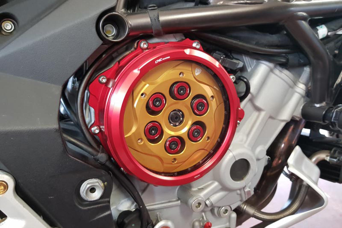 CA300 - CNC RACING MV Agusta Oil Bath Clear Clutch Cover (hydraulic control) – Accessories in the Motodeal Motorcycle Aftermarket Accessories and Parts Online Shop