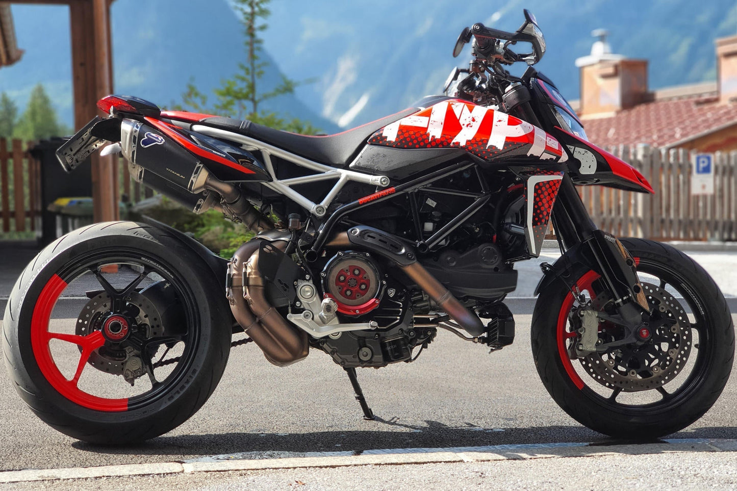 CA503 - CNC RACING Ducati Oil Bath Clear Clutch Cover – Accessories in the Motodeal Motorcycle Aftermarket Accessories and Parts Online Shop