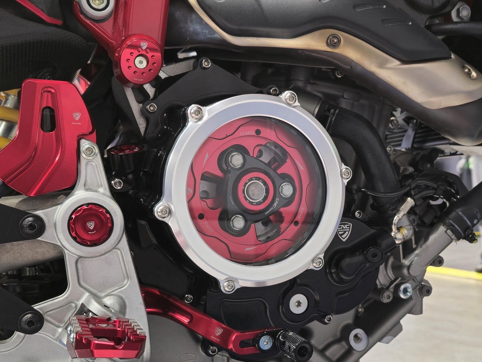 CNC RACING CA510 Ducati Hypermotard 698 Mono (2024+) Oil Bath Clear Clutch Cover – Accessories in the Motodeal Motorcycle Aftermarket Accessories and Parts Online Shop