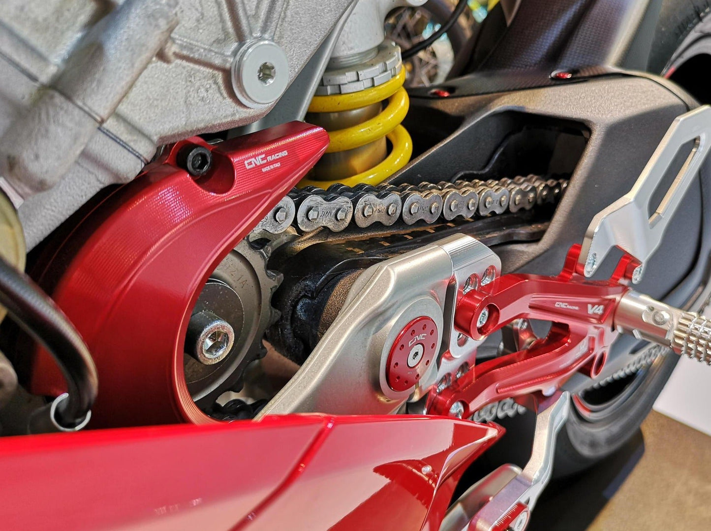 CP172 - CNC RACING Ducati Panigale V4 / Streetfighter V4 Front Sprocket Cover – Accessories in the Motodeal Motorcycle Aftermarket Accessories and Parts Online Shop