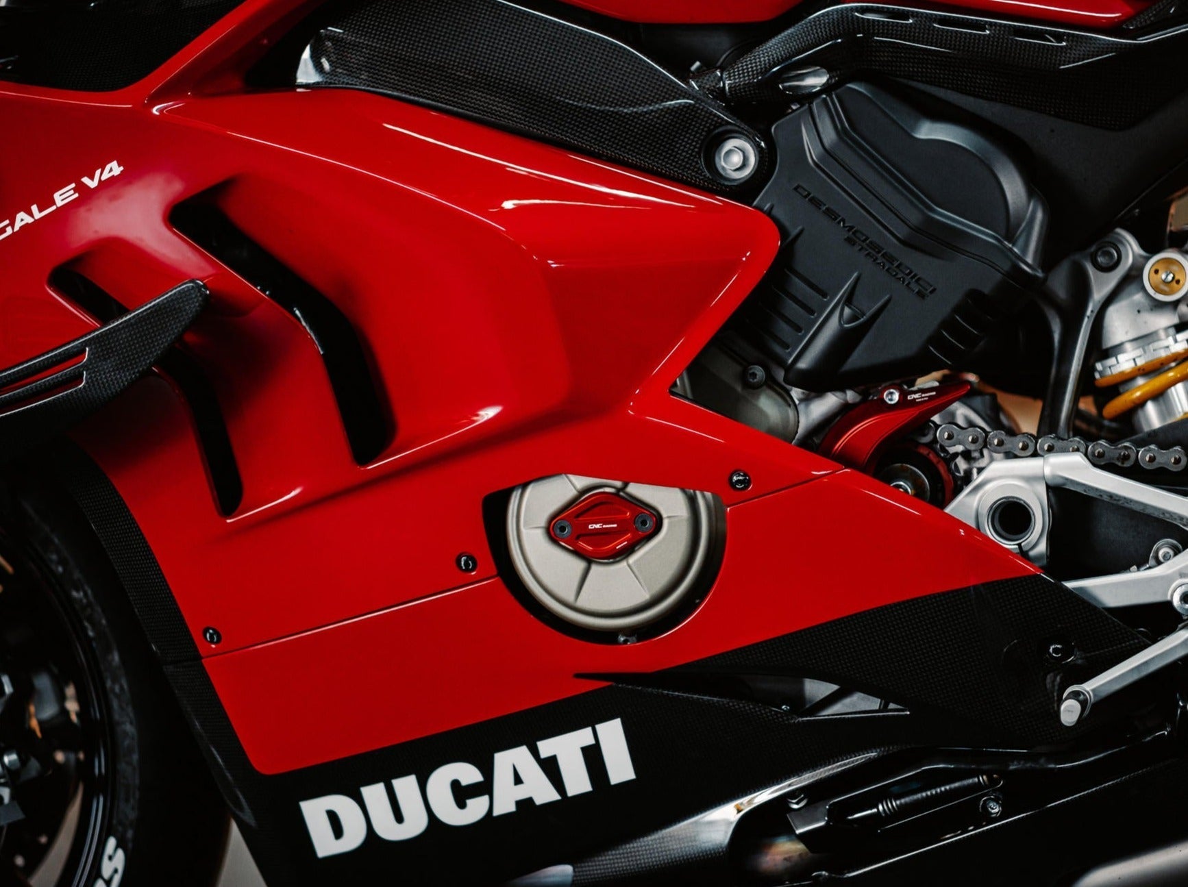 CP172 - CNC RACING Ducati Panigale V4 / Streetfighter V4 Front Sprocket Cover – Accessories in the Motodeal Motorcycle Aftermarket Accessories and Parts Online Shop
