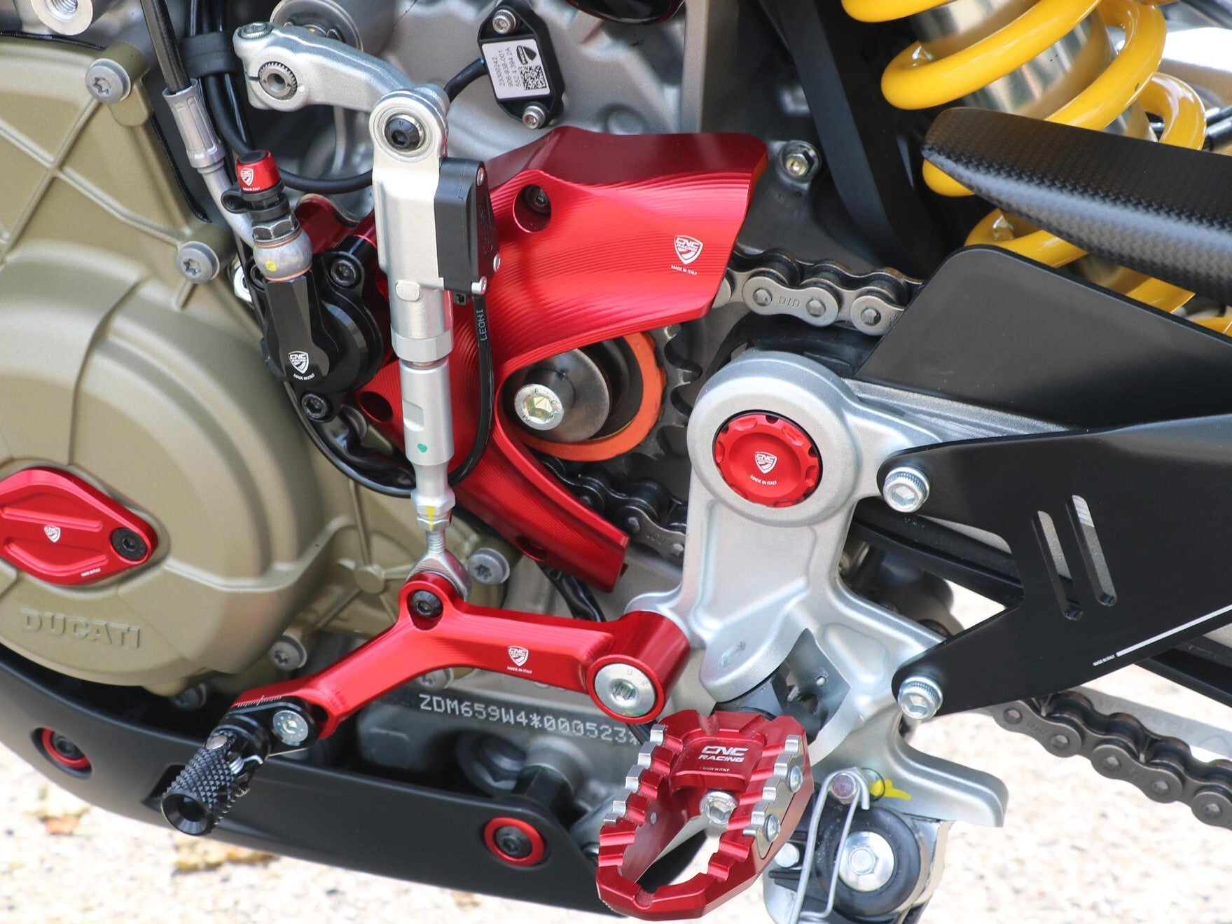 CP177 - CNC RACING Ducati Hypermotard 698 Mono (2024+) Front Sprocket Cover – Accessories in the Motodeal Motorcycle Aftermarket Accessories and Parts Online Shop