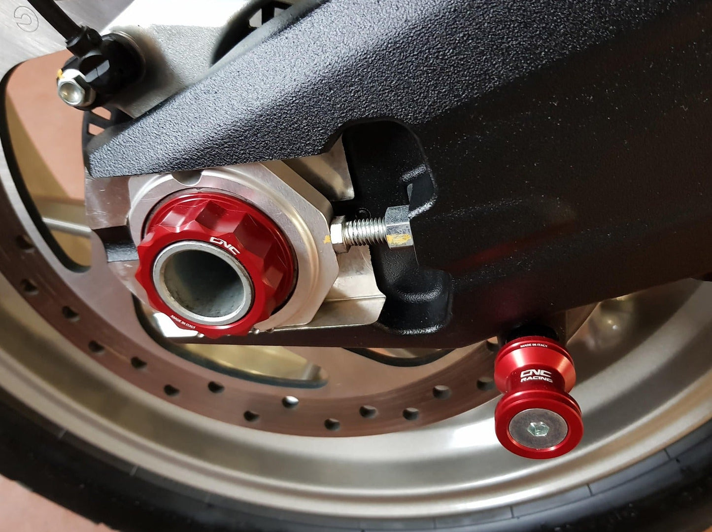 DA401 - CNC RACING Ducati Rear Wheel Nut – Accessories in the Motodeal Motorcycle Aftermarket Accessories and Parts Online Shop