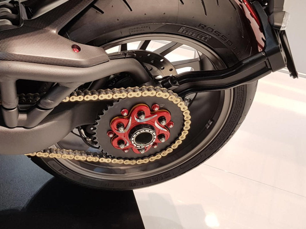 DA501 - CNC RACING Ducati / MV Agusta Rear Wheel Axle Nut bi-color (left) – Accessories in the Motodeal Motorcycle Aftermarket Accessories and Parts Online Shop