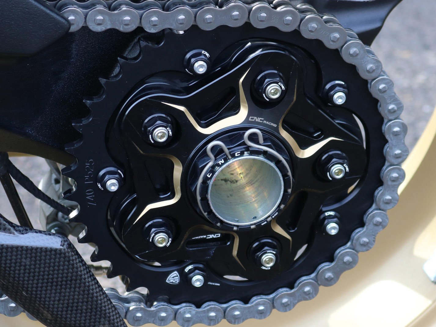 FL508 - CNC RACING MV Agusta Rear Sprocket Flange (carrier; 5 holes) – Accessories in the Motodeal Motorcycle Aftermarket Accessories and Parts Online Shop