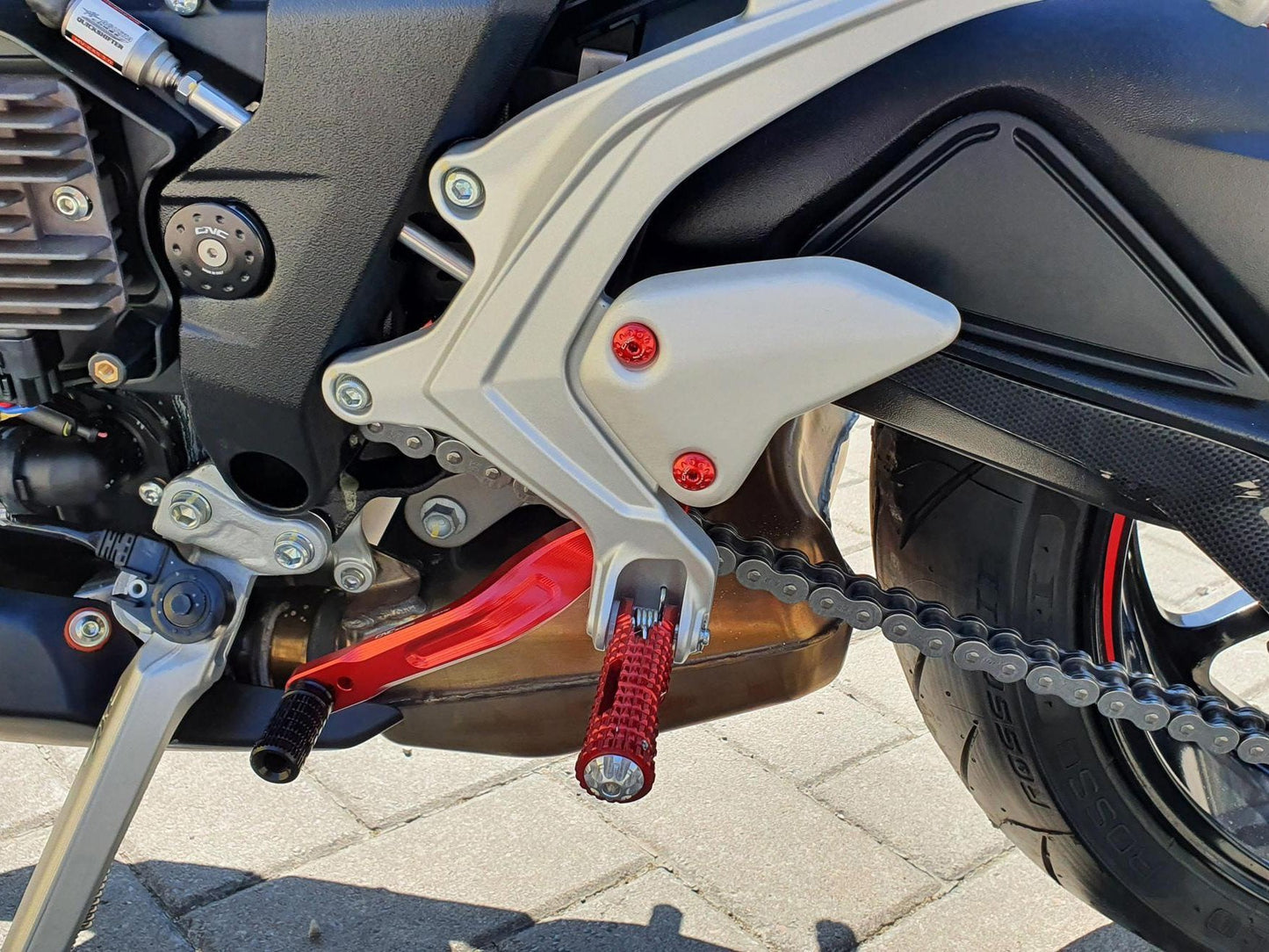 KV322 - CNC RACING MV Agusta Brutale 800 (2016+) Heel Guard Screws – Accessories in the Motodeal Motorcycle Aftermarket Accessories and Parts Online Shop