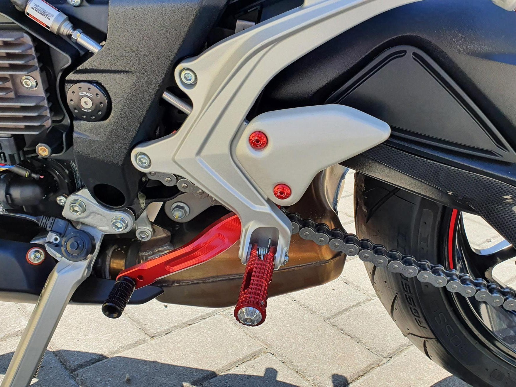 KV322 - CNC RACING MV Agusta Brutale 800 (2016+) Heel Guard Screws – Accessories in the Motodeal Motorcycle Aftermarket Accessories and Parts Online Shop