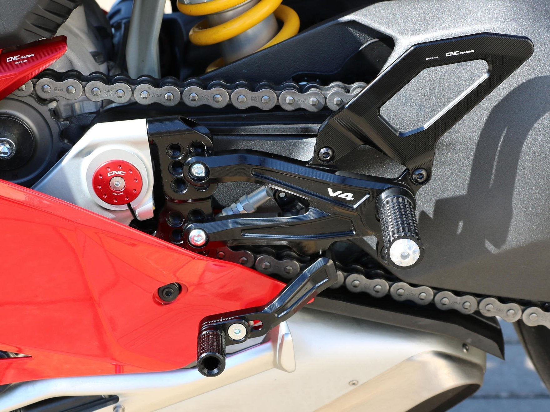 PE406 - CNC RACING Ducati Panigale V4 (2018+) Adjustable Rearset "RPS" – Accessories in the Motodeal Motorcycle Aftermarket Accessories and Parts Online Shop