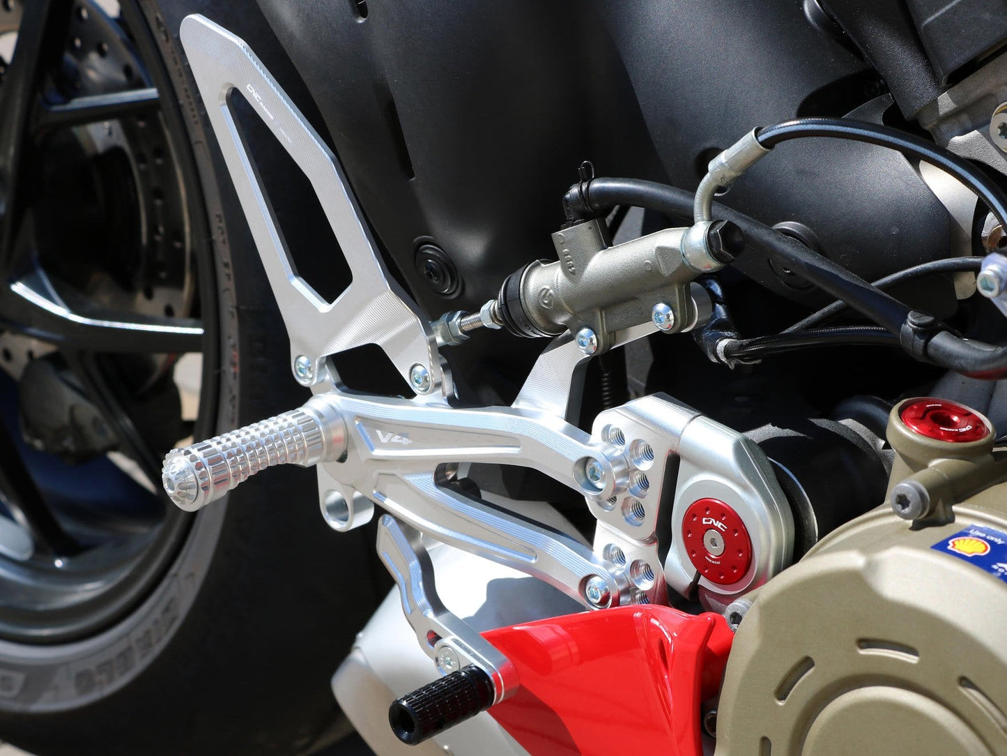 PE406 - CNC RACING Ducati Panigale V4 (2018+) Adjustable Rearset "RPS" – Accessories in the Motodeal Motorcycle Aftermarket Accessories and Parts Online Shop