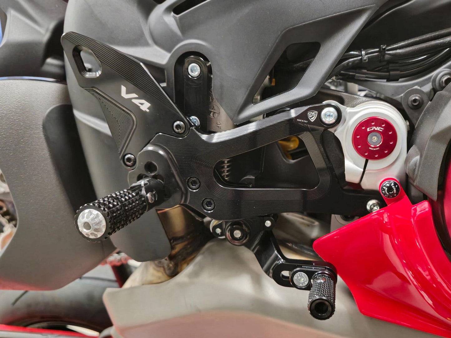 CNC RACING PE414 Ducati Panigale V4 / V4S (2025+) Adjustable Rearsets – Accessories in the Motodeal Motorcycle Aftermarket Accessories and Parts Online Shop