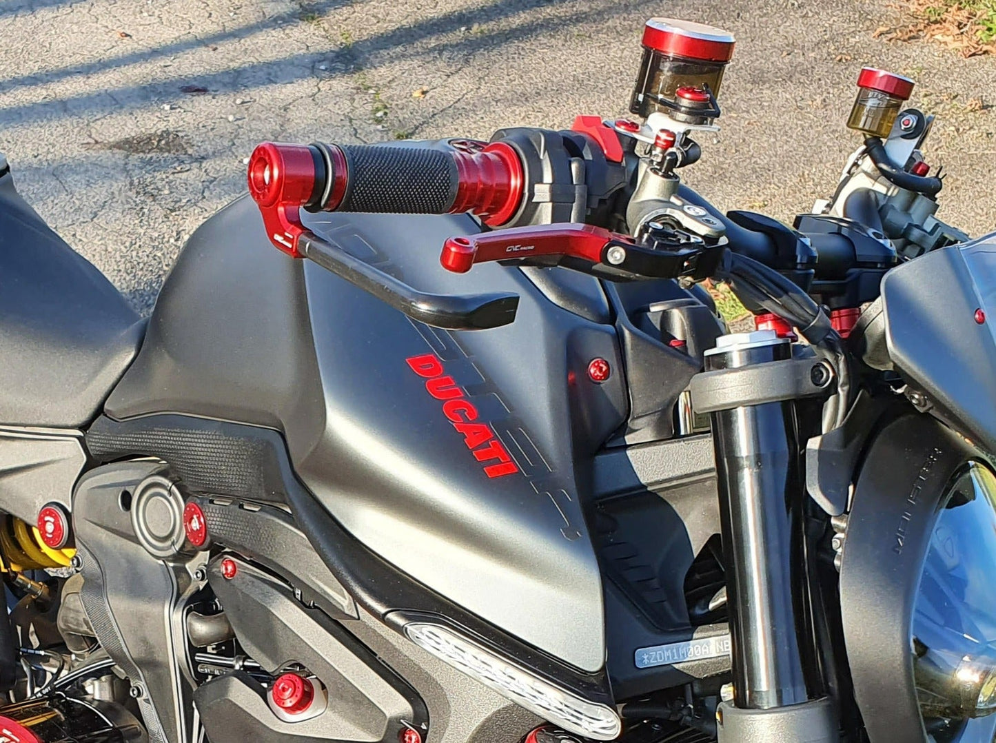 PL200 - CNC RACING Ducati Monster 950 / Streetfighter V2 (2021+) Racing Clutch Lever Guard (including adapter) – Accessories in the Motodeal Motorcycle Aftermarket Accessories and Parts Online Shop