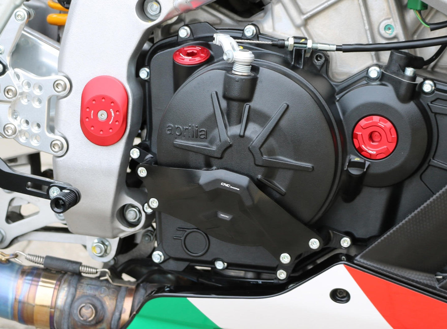PR313 - CNC RACING Aprilia RSV4 / Tuono V4 (09/20) Clutch Cover Protection "RPS" (right side) – Accessories in the Motodeal Motorcycle Aftermarket Accessories and Parts Online Shop