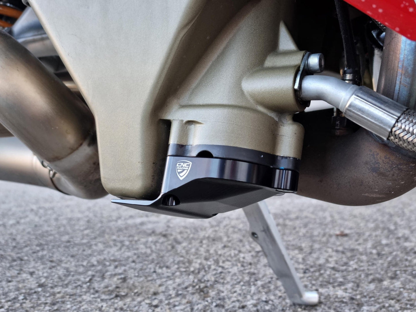 PR320 - CNC RACING Ducati Panigale V4 / Streetfighter V4 (18/24) Sump / Oil Pan Guard – Accessories in the Motodeal Motorcycle Aftermarket Accessories and Parts Online Shop