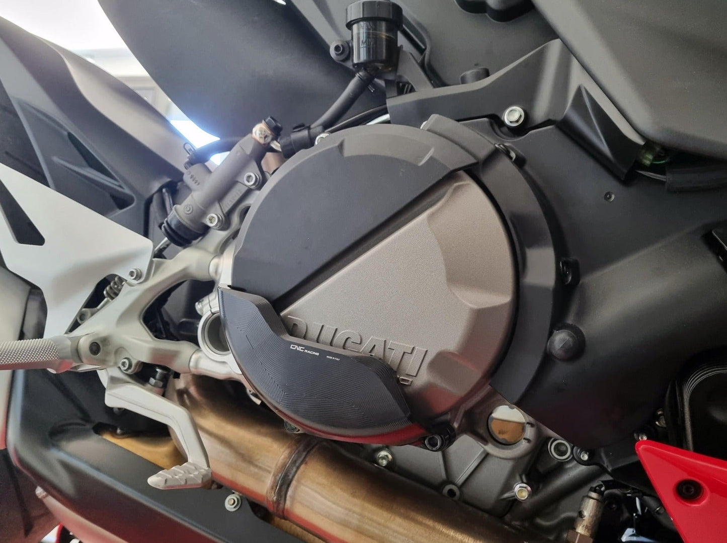 PR322 - CNC RACING Ducati Streetfighter V2 (2022+) Clutch Cover Protector – Accessories in the Motodeal Motorcycle Aftermarket Accessories and Parts Online Shop