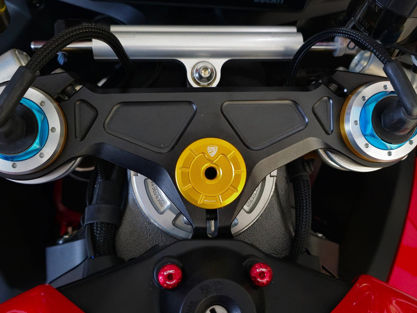 PSA51 - CNC RACING Ducati Streetfighter V2 / V4 / Panigale V4 Top Steering Plate Nut Cap – Accessories in the Motodeal Motorcycle Aftermarket Accessories and Parts Online Shop