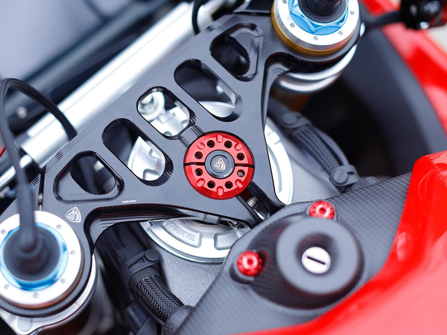 CNC RACING GH458 Ducati Panigale V4 / V4S (2025+) Ring Nut – Accessories in the Motodeal Motorcycle Aftermarket Accessories and Parts Online Shop