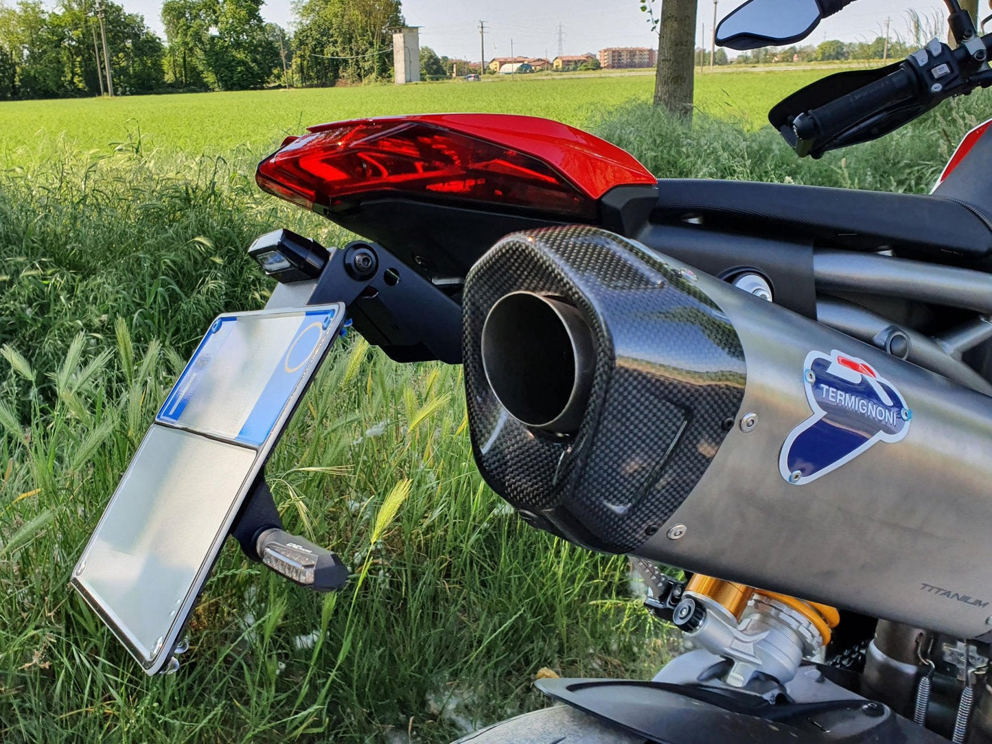 PT151 - CNC RACING Ducati Hypermotard 950 Adjustable LED License Plate – Accessories in the Motodeal Motorcycle Aftermarket Accessories and Parts Online Shop