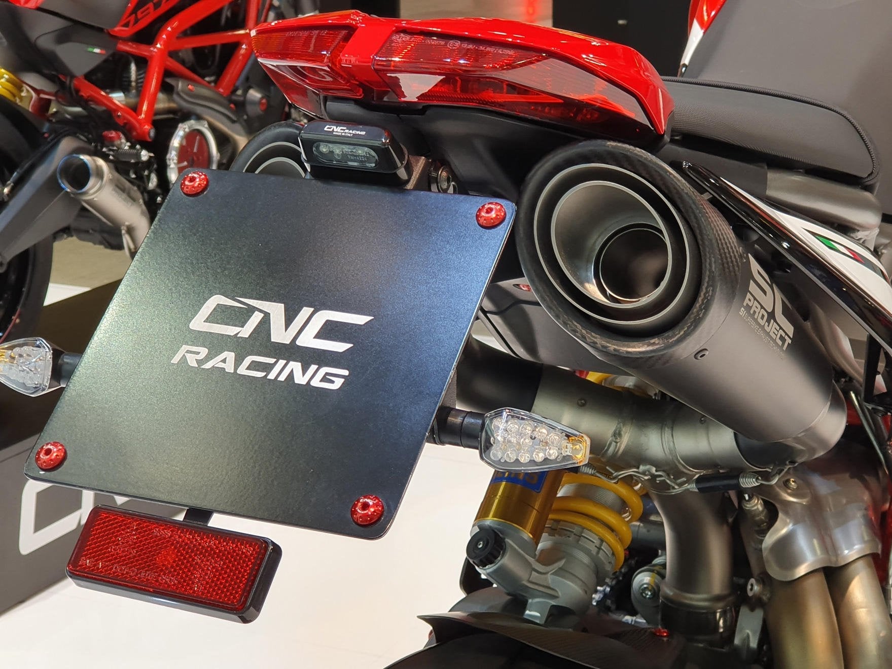 PT151 - CNC RACING Ducati Hypermotard 950 Adjustable LED License Plate – Accessories in the Motodeal Motorcycle Aftermarket Accessories and Parts Online Shop