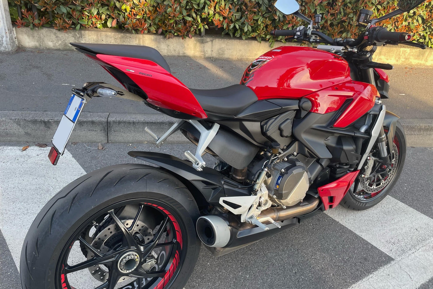 PT158 - CNC RACING Ducati Panigale V2 / V4 / Streetfighter (18/24) Adjustable LED License Plate Holder – Accessories in the Motodeal Motorcycle Aftermarket Accessories and Parts Online Shop