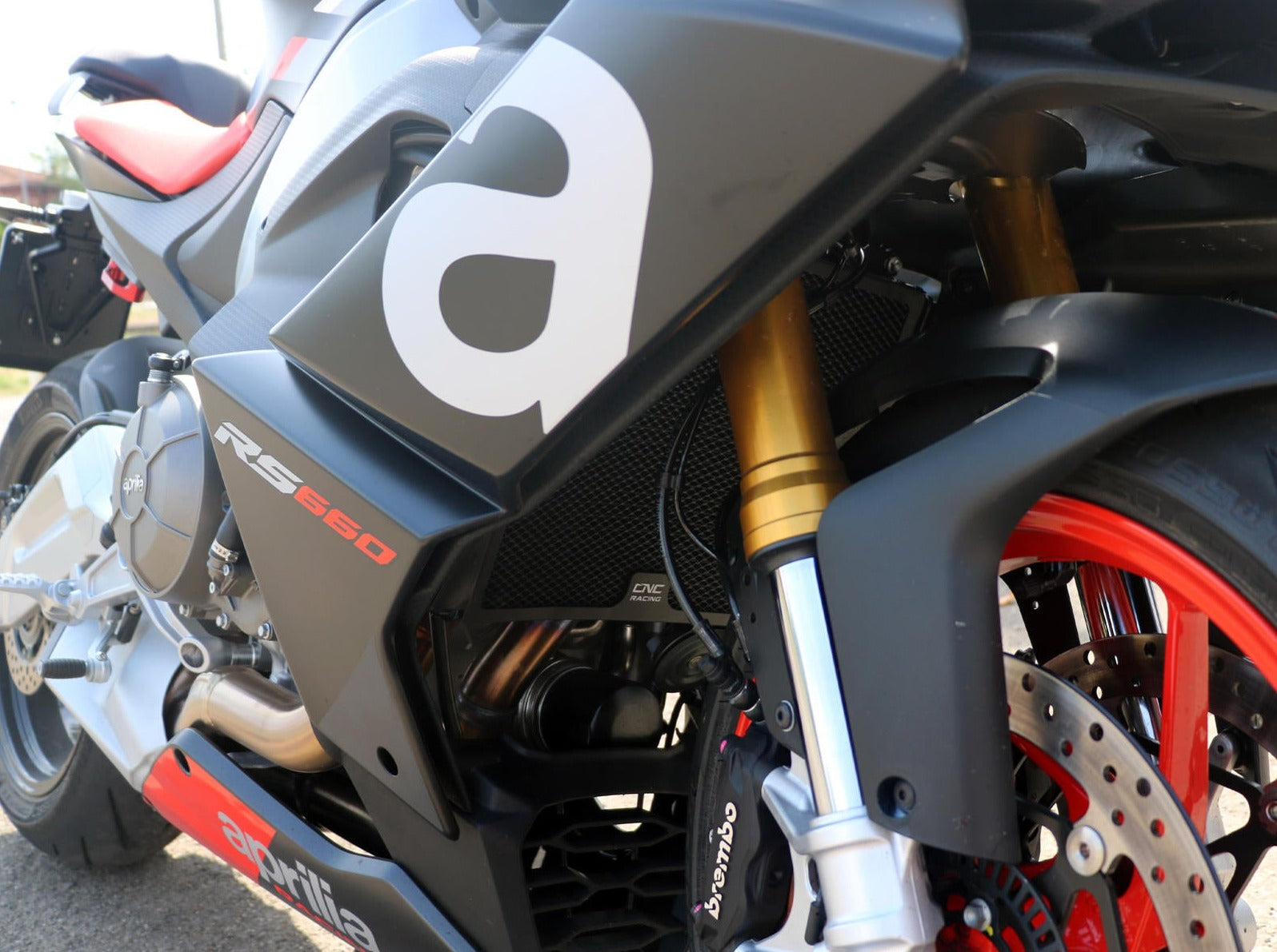 RA068 - CNC RACING Aprilia RS 660 / Tuono (2020+) Radiator Guard – Accessories in the Motodeal Motorcycle Aftermarket Accessories and Parts Online Shop