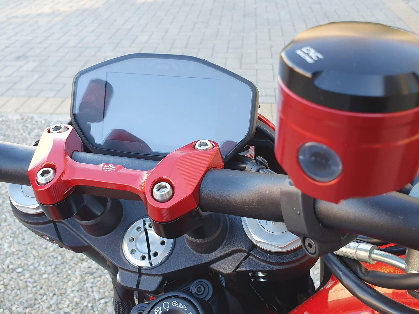 RM254 - CNC RACING Ducati Hypermotard 950 Handlebar Top Clamp – Accessories in the Motodeal Motorcycle Aftermarket Accessories and Parts Online Shop