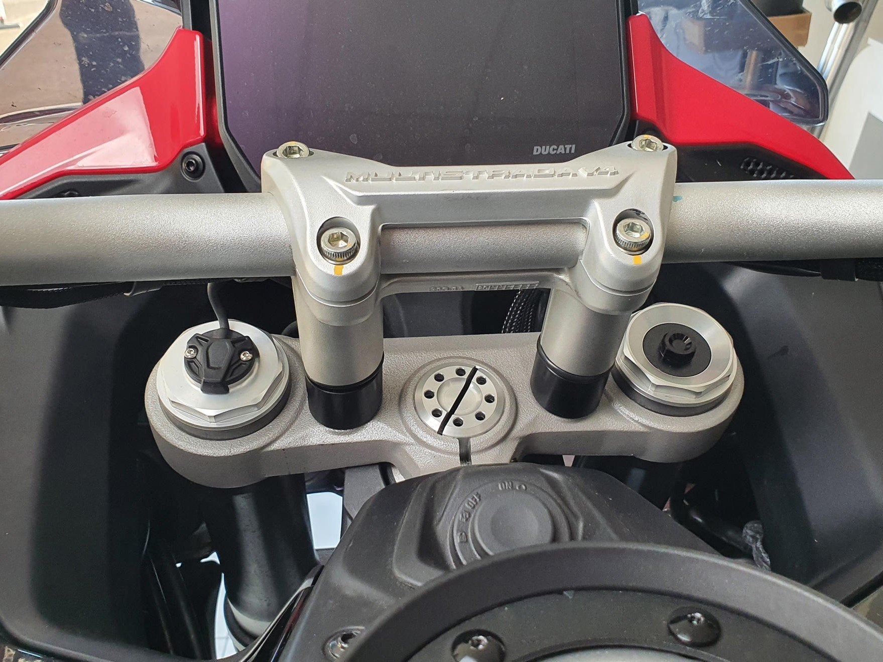 RM258 - CNC RACING Ducati Multistrada V4 (2021+) Handlebar Riser Spacers (H 30mm) – Accessories in the Motodeal Motorcycle Aftermarket Accessories and Parts Online Shop