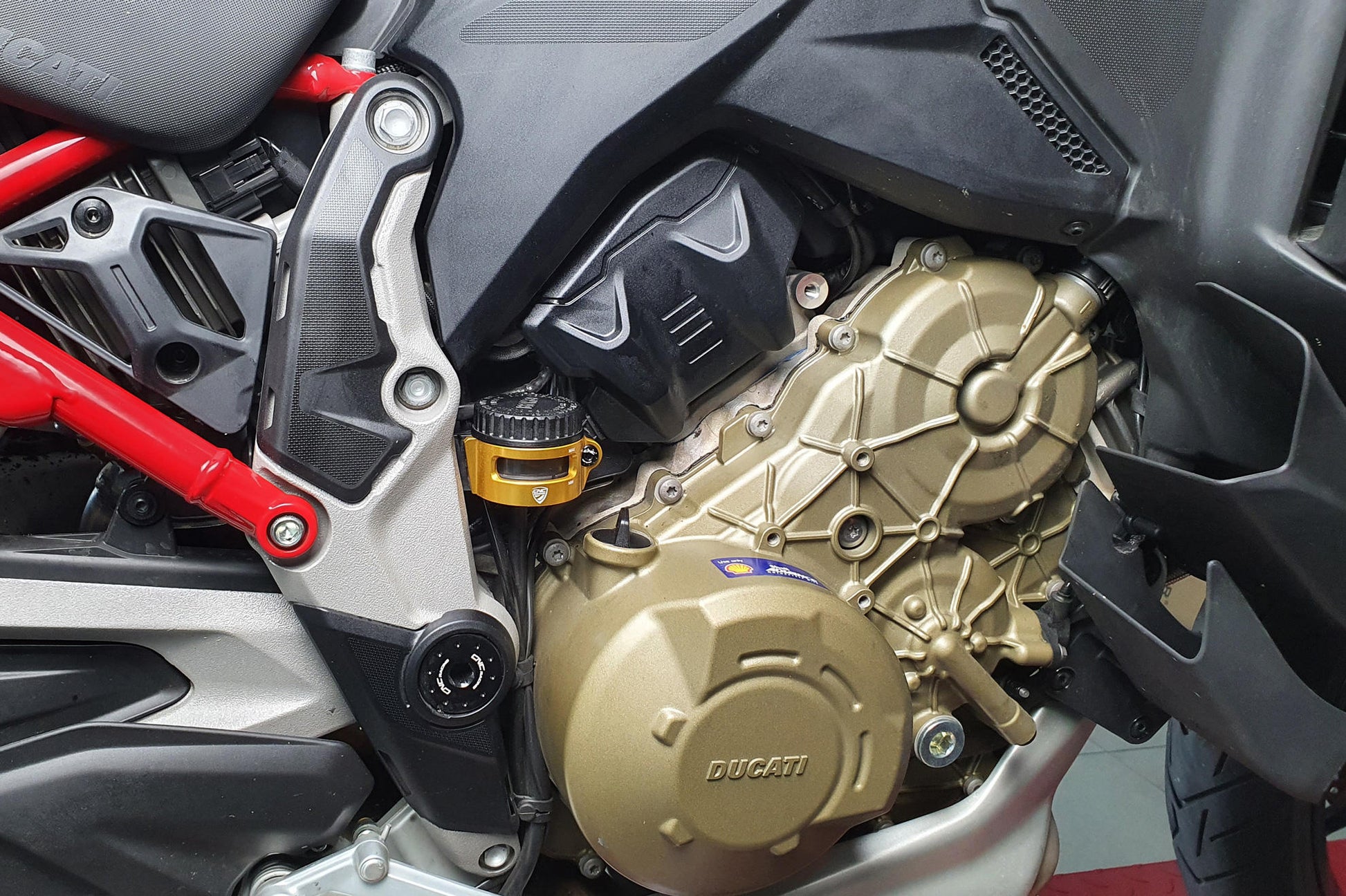SEA14 - CNC RACING Ducati Multistrada V4 (2021+) Rear Brake Fluid Tank Clamp – Accessories in the Motodeal Motorcycle Aftermarket Accessories and Parts Online Shop