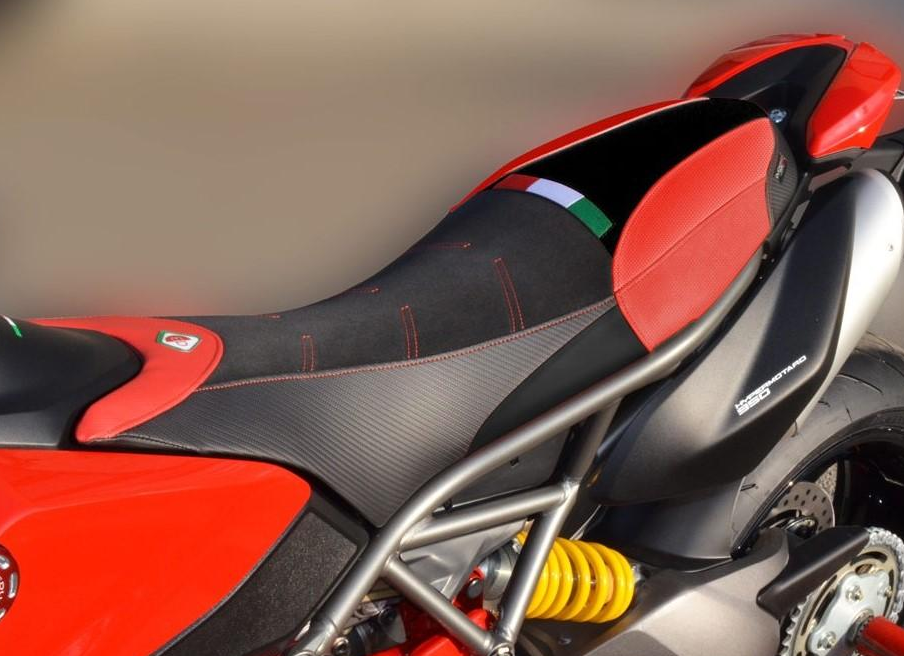 CSHMC02 - DUCABIKE Ducati Hypermotard 950 Comfort Seat Cover – Accessories in the Motodeal Motorcycle Aftermarket Accessories and Parts Online Shop