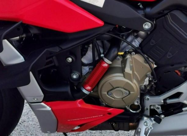 DC02 - PERFORMANCE TECHNOLOGY Ducati Panigale V4 / Streetfighter (18/24) Line Cooler Kit – Accessories in the Motodeal Motorcycle Aftermarket Accessories and Parts Online Shop