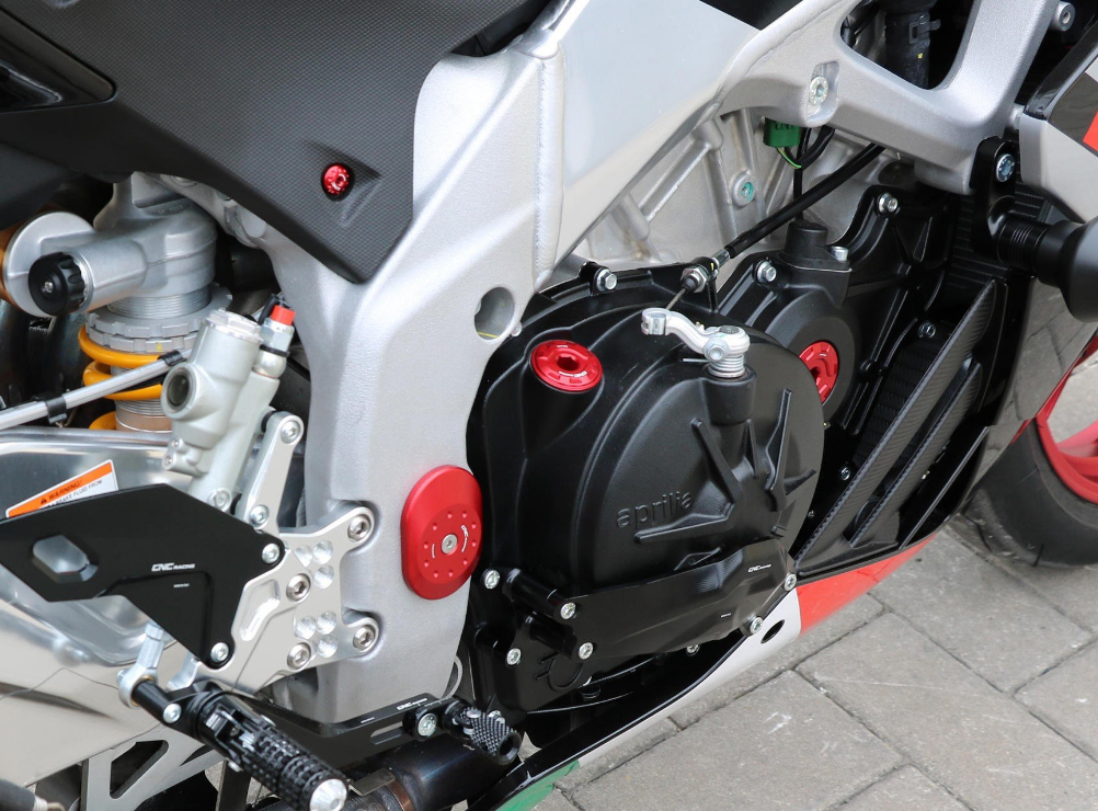 TA202 - CNC RACING Aprilia RSV4 / Tuono V4 (2009+) Oil Filler Cap "Gear" (M25x1,5) – Accessories in the Motodeal Motorcycle Aftermarket Accessories and Parts Online Shop