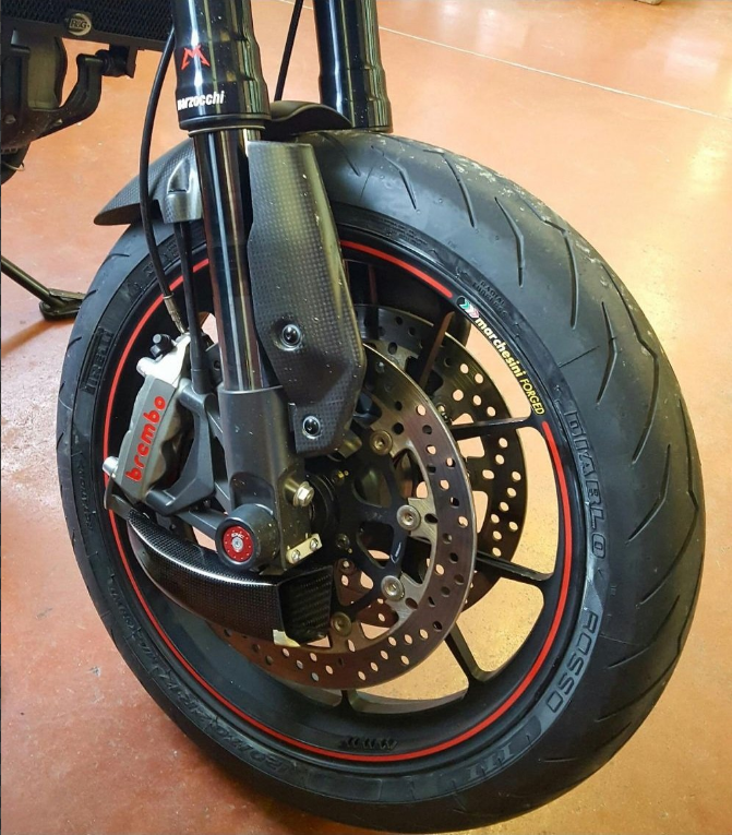 ZA701 - CNC RACING MV Agusta Brutale 1000 RR Carbon Front Brake Cooling System "GP Ducts" – Accessories in the Motodeal Motorcycle Aftermarket Accessories and Parts Online Shop