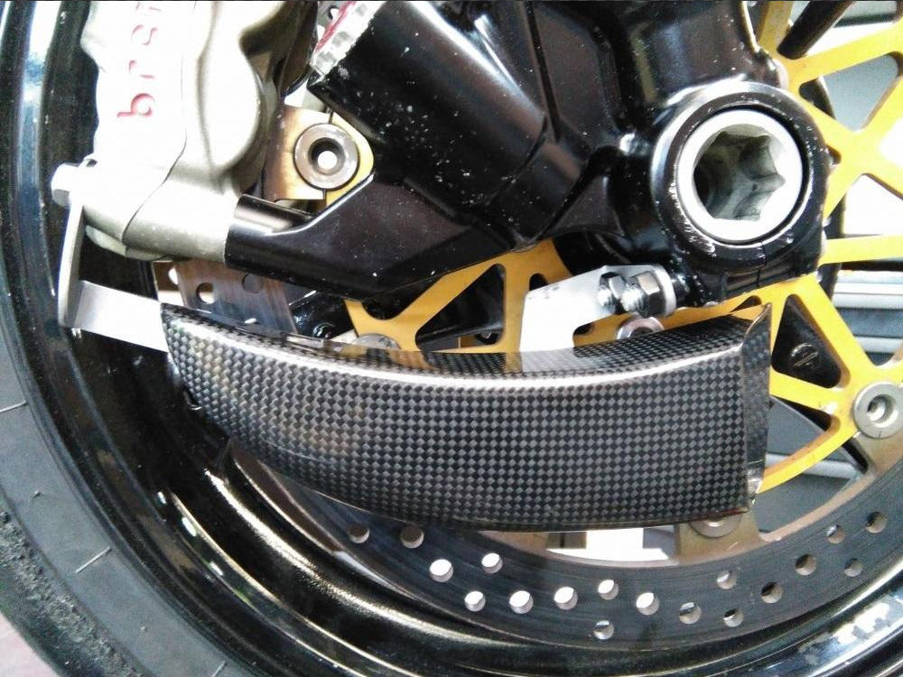 ZA701 - CNC RACING MV Agusta Brutale 1000 RR Carbon Front Brake Cooling System "GP Ducts" – Accessories in the Motodeal Motorcycle Aftermarket Accessories and Parts Online Shop