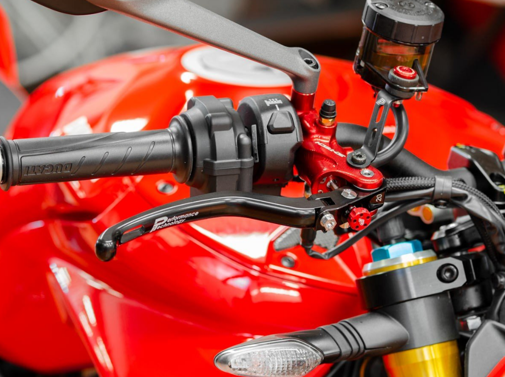 HPB - PERFORMANCE TECHNOLOGY Universal Brake Radial Master Cylinder "3D-Tech" – Accessories in the Motodeal Motorcycle Aftermarket Accessories and Parts Online Shop