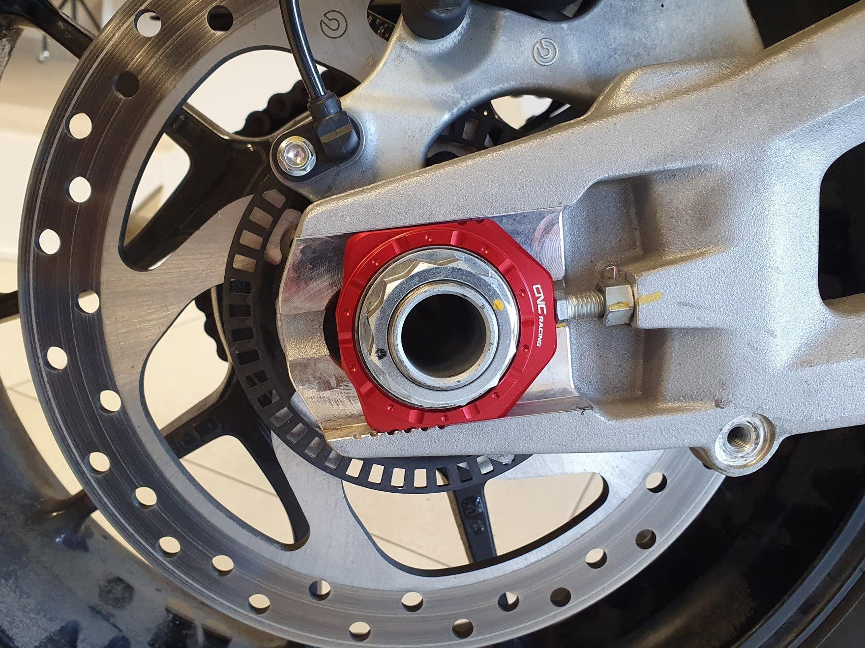 TD013 - CNC RACING Ducati Panigale 959/899 Chain Adjuster Kit – Accessories in the Motodeal Motorcycle Aftermarket Accessories and Parts Online Shop