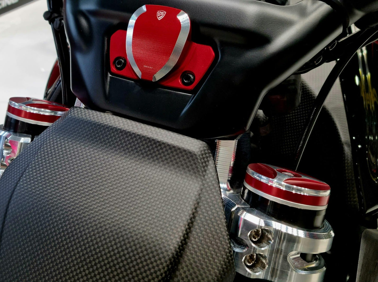 TE202 - CNC RACING Ducati Diavel V4 (2023+) Fork Leg Plug Cover – Accessories in the Motodeal Motorcycle Aftermarket Accessories and Parts Online Shop