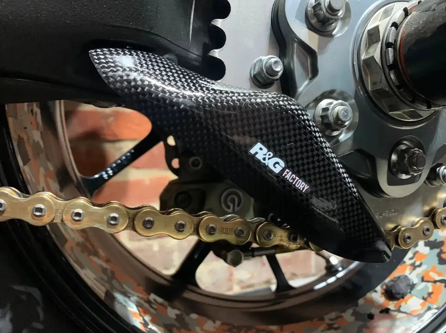 TG0021 - R&G RACING Ducati Panigale / Streetfighter V2 Carbon Toe Chain Guard – Accessories in the 2WheelsHero Motorcycle Aftermarket Accessories and Parts Online Shop