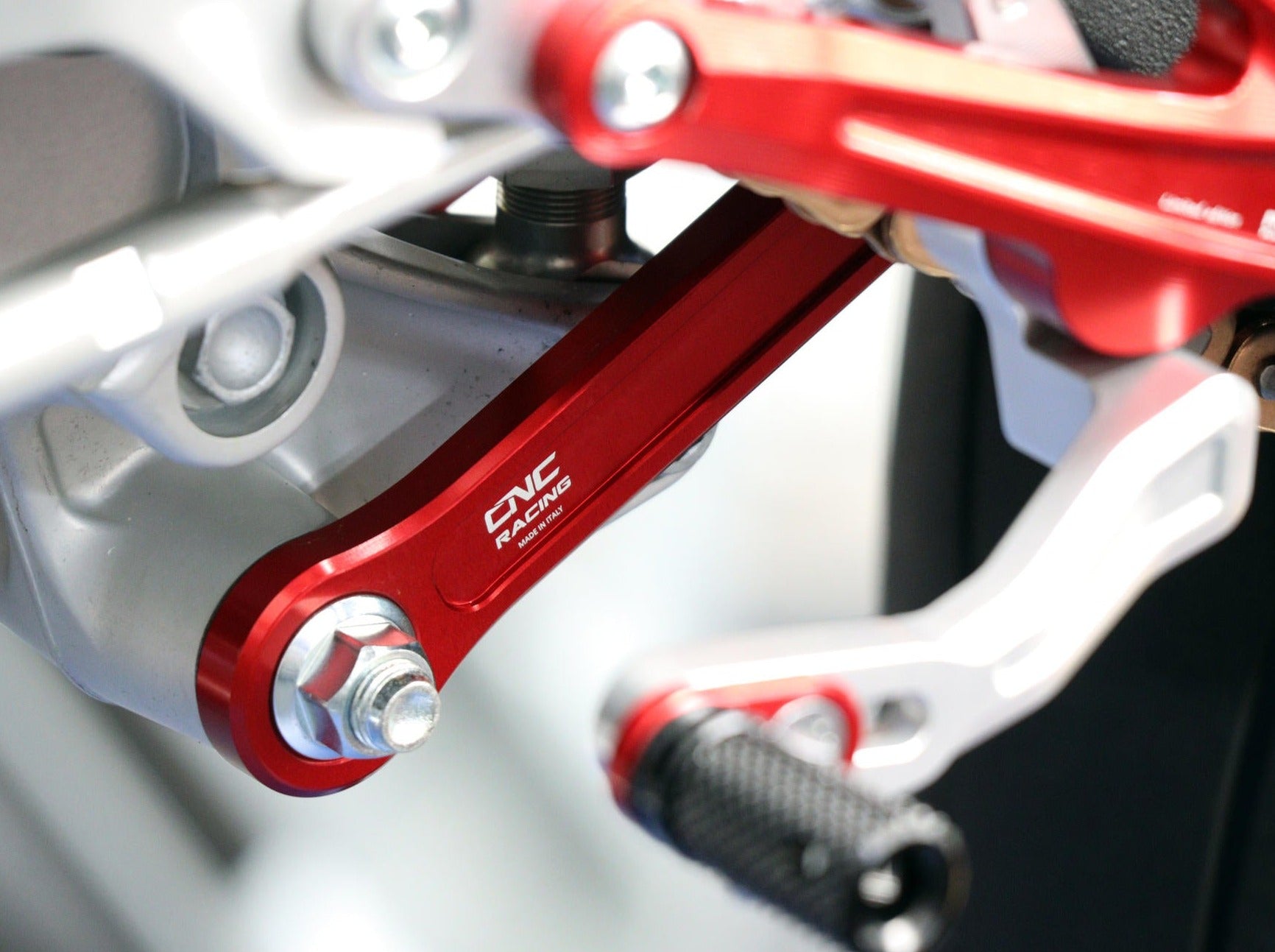 TR115 - CNC RACING Ducati Panigale V4 / Streetfighter V4 Rear Shock Absorber Tie Rods (lower seat position) – Accessories in the Motodeal Motorcycle Aftermarket Accessories and Parts Online Shop