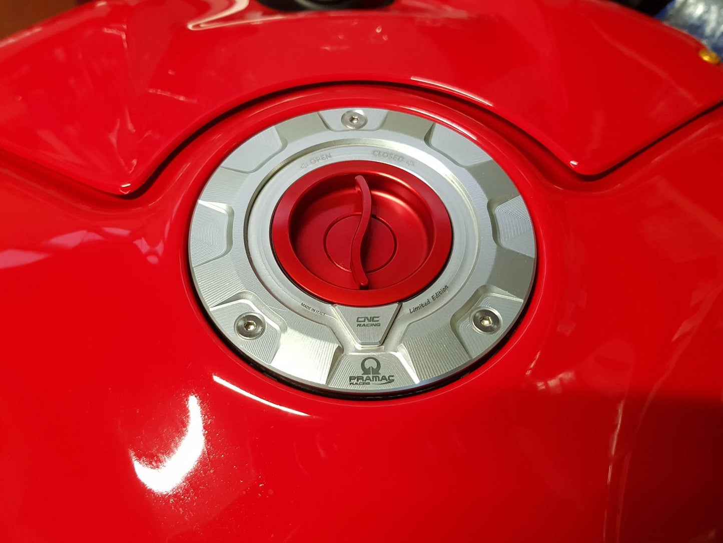 TS423PR - CNC RACING Ducati / MV Agusta Fuel Tank Cap (Pramac edition) – Accessories in the Motodeal Motorcycle Aftermarket Accessories and Parts Online Shop