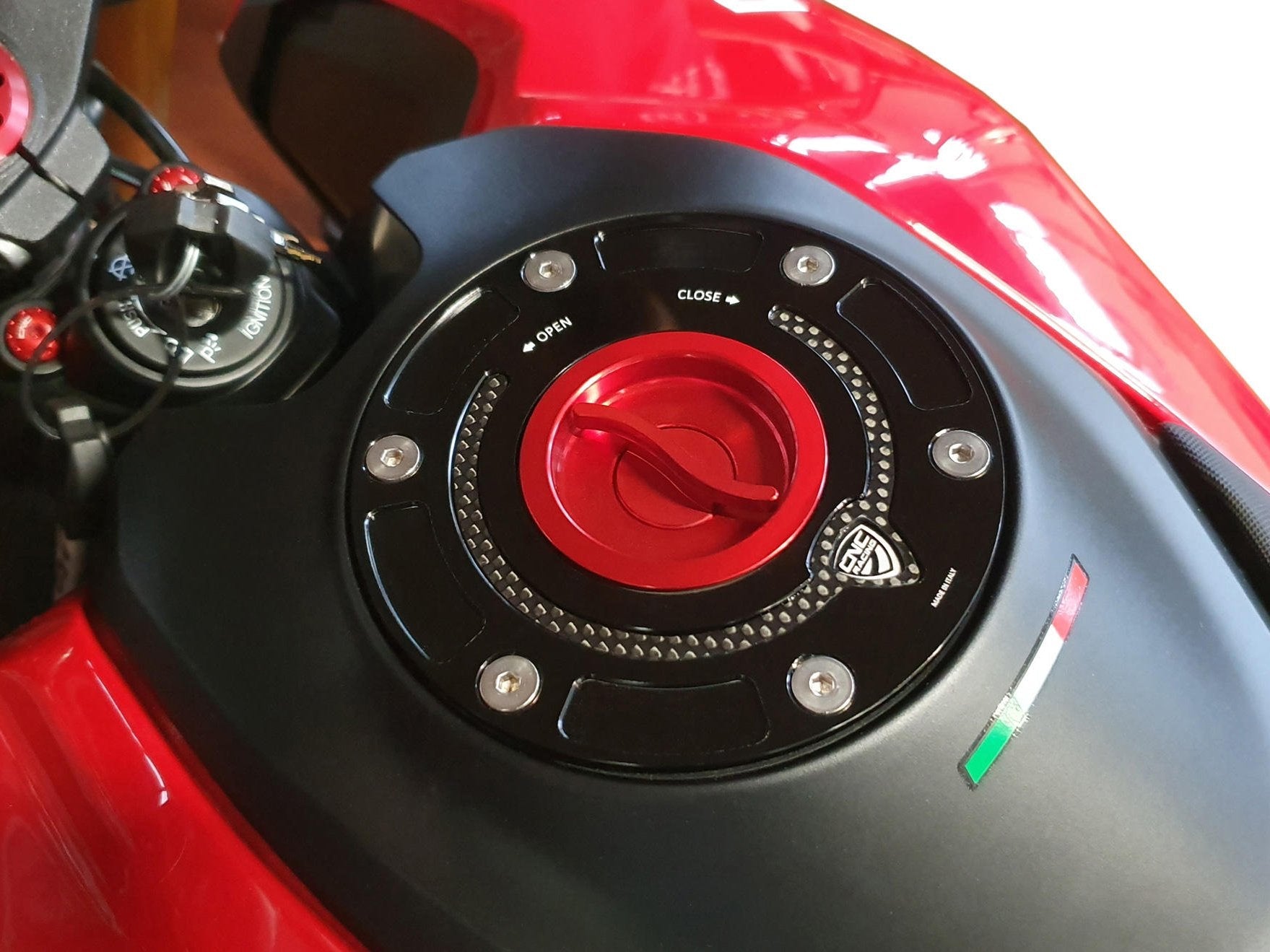 TSB05 - CNC RACING Ducati Fuel Tank Cap – Accessories in the Motodeal Motorcycle Aftermarket Accessories and Parts Online Shop