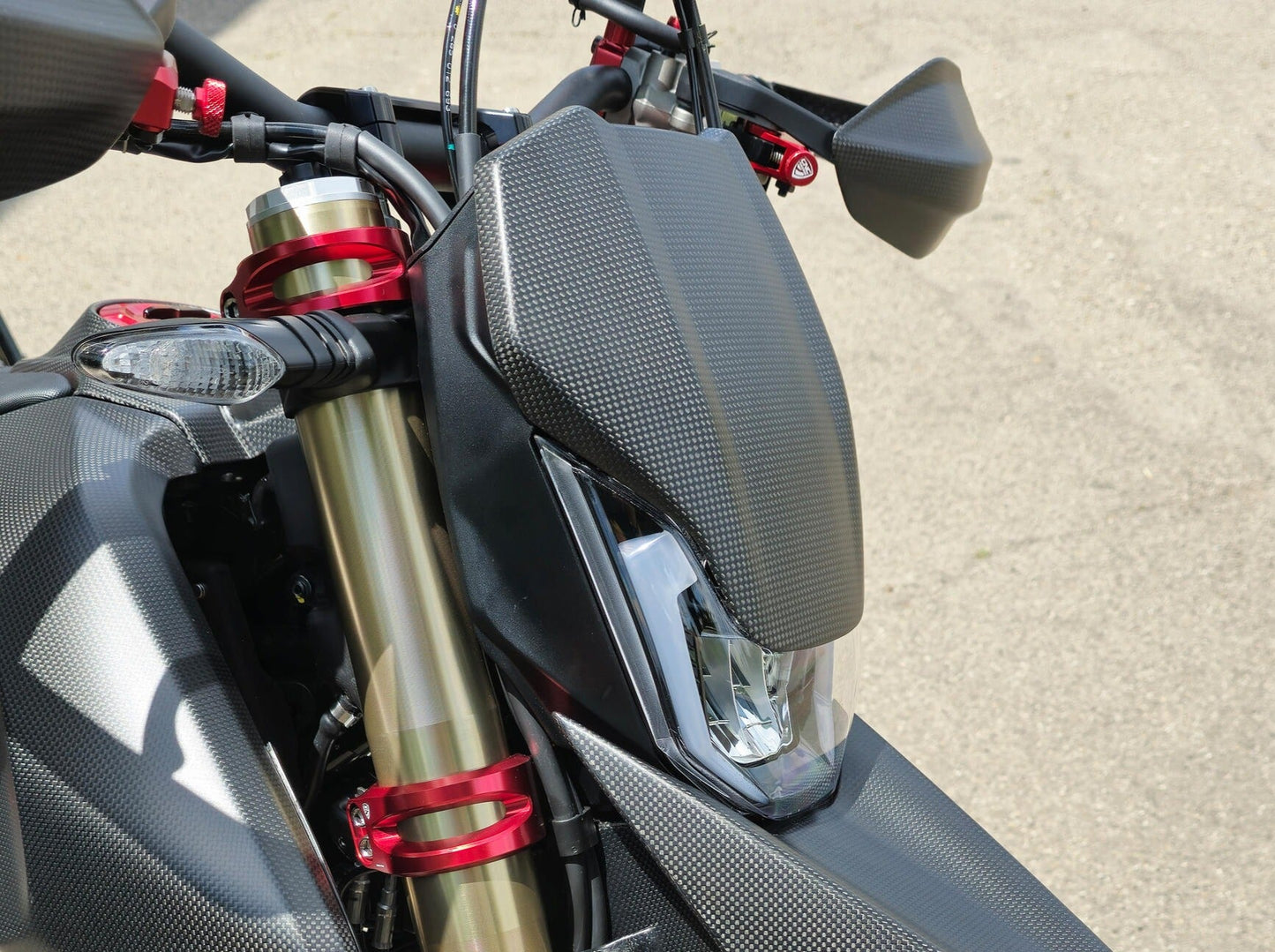 ZA266 - CNC RACING Ducati Hypermotard 698 Mono (2024+) Carbon Windshield – Accessories in the Motodeal Motorcycle Aftermarket Accessories and Parts Online Shop