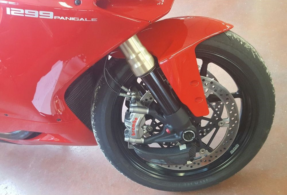 ZA701 - CNC RACING MV Agusta Brutale 1000 RR Carbon Front Brake Cooling System "GP Ducts" – Accessories in the Motodeal Motorcycle Aftermarket Accessories and Parts Online Shop