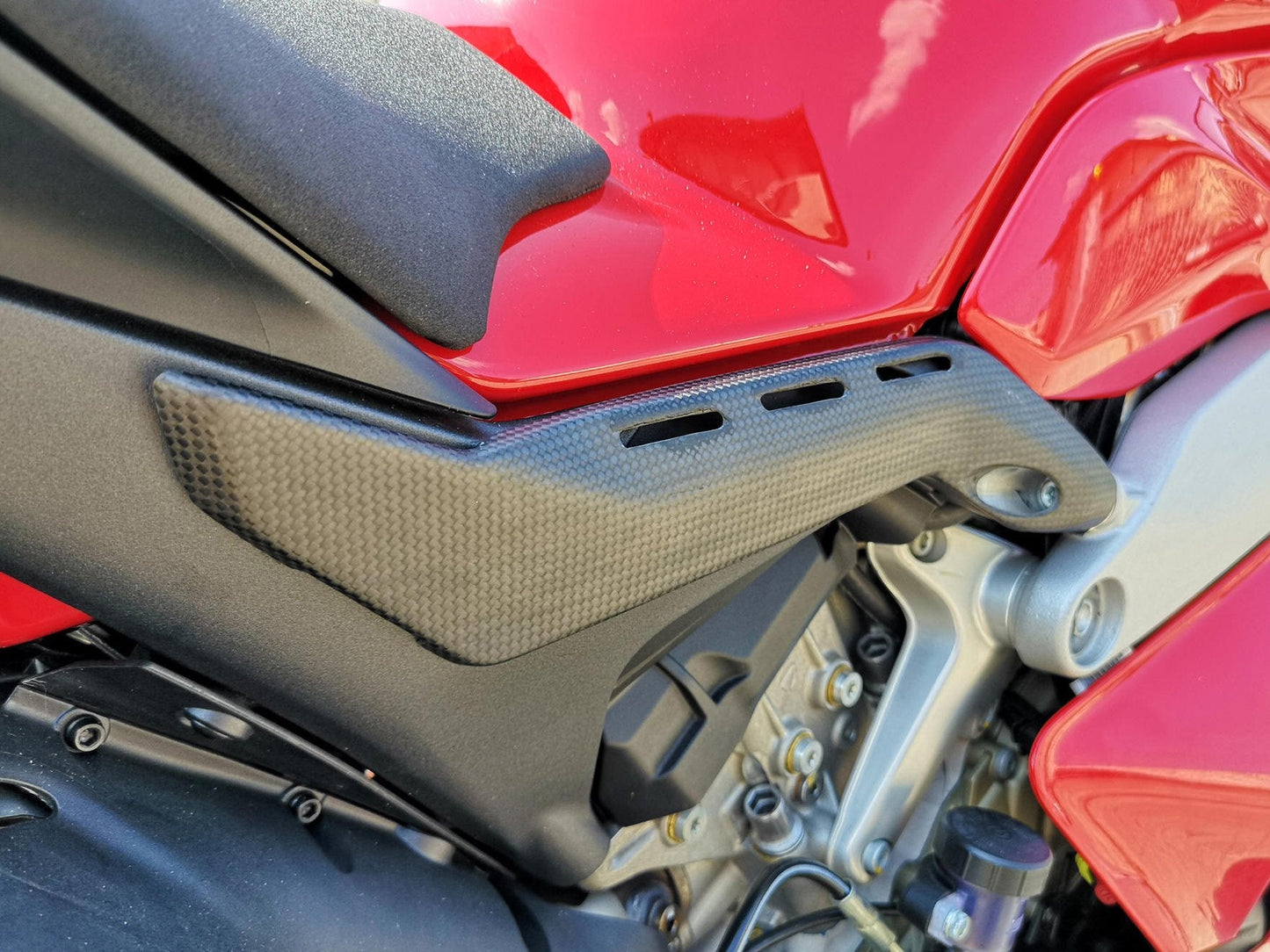 ZA863 - CNC RACING Ducati Panigale V4 (18/24) Carbon Rear Subframe Covers (under seat) – Accessories in the Motodeal Motorcycle Aftermarket Accessories and Parts Online Shop